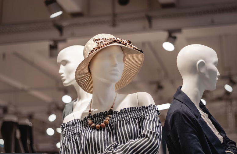 mannequins